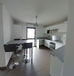 Istres Appartement T3 62m2 avec terrasse et garage