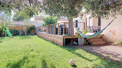 Maison de type 4 Plain pied avec piscine sur un terrain de 780 m2 env.