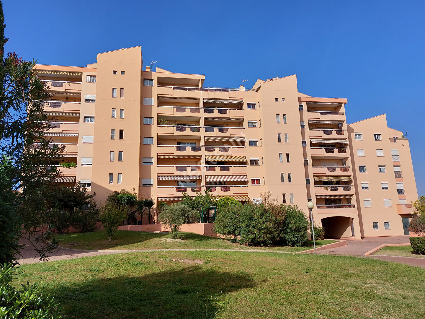 Istres, Residence l'Etoile, proche centre ville, lot de deux