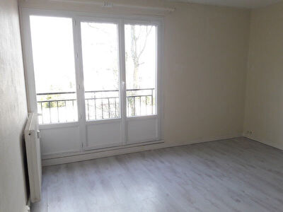 Appartement studio 28.57 m2 - SAVIGNY SUR ORGE