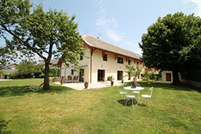 MAISON CHAMBERY - 6 pieces - 290 m2