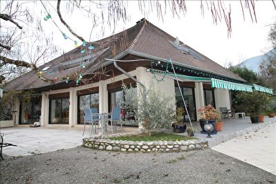 MAISON AIX LES BAINS - 8 pieces - 440 m2