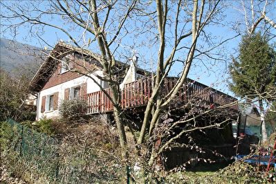 MAISON LE BOURGET DU LAC - 5 pieces - 140 m2