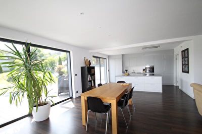MAISON LA MOTTE SERVOLEX - 6 pieces - 196 m2