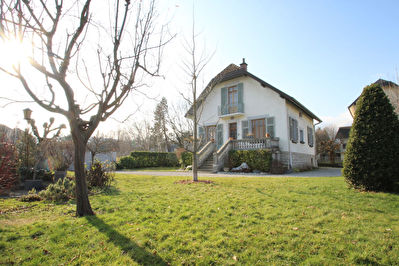 Maison La Motte Servolex 6 pieces 140 m2