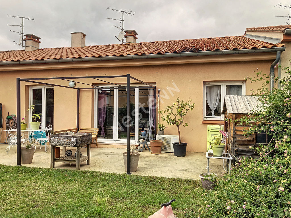A LOUERTOULOUGES Villa plain pied T4 2 faces Garage