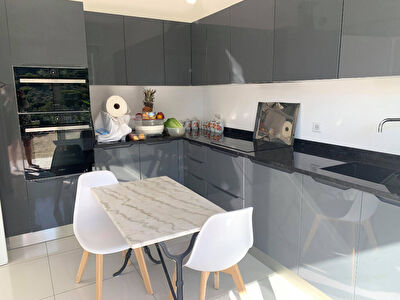 Villa contemporaine neuve 130m2 - vue nature - calme absolue - piscinable