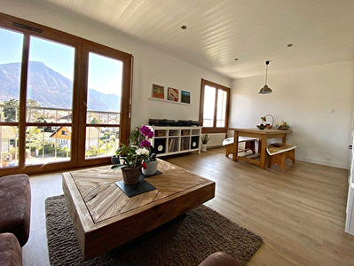 ANNECY - APPARTEMENT 3 PIECES - DERNIER ETAGE