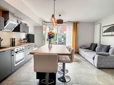 ANNECY - BEL APPARTEMENT 2 PIECES 46M2 AVEC JARDIN DE 44M2 - PROCHE CENTRE VILLE