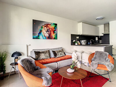 CRAN GEVRIER // A VENDRE - APPARTEMENT - 2 PIECES - 44,31 M2 - TERRASSE - GARAGE