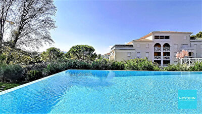 BEAU 4 pieces 86 m2 avec 2 TERASSES ET GARAGE PISCINE