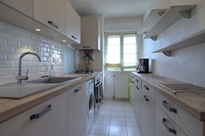 A VENDRE - AGEN - Appartement 4 pieces en duplex avec balcon et parking.