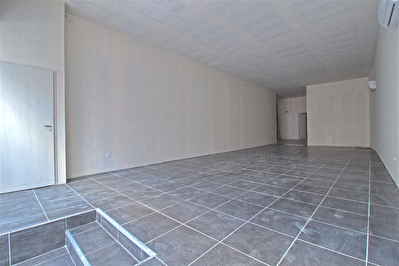 AGEN HYPER CENTRE - LOCAL COMMERCIAL 77m2