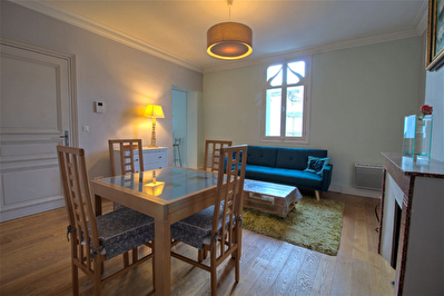 A LOUER - Agen Centre - Appartement meuble de 3 pieces principales