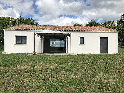A 15 minutes d'Agen - Maison neuve de 2020 avec 3 chambres, garage et jardin