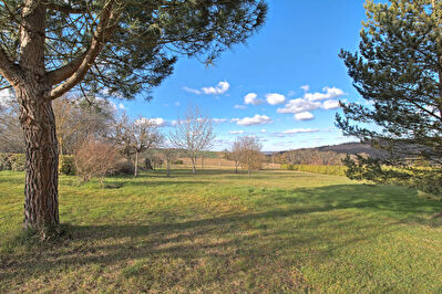 RARE - Terrain a batir de 3000 m2 dans un environnement calme et une vue exceptionnelle !
