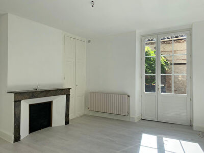 Quartier Scaliger - Appartement T3 avec cour et garage