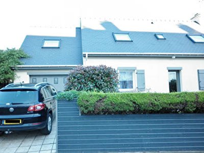 Maison non mitoyenne Brest 107m2 avec garage ferme