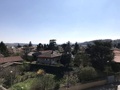 Appartement avec vue exceptionnelle Brignais centre T4 - 91 m2