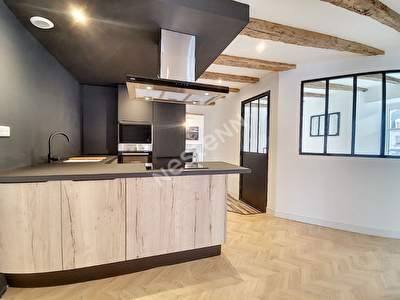 Appartement Tulle quartier du Trech 4 pieces 102 m2 - 1 suite parentale - 2 chambres - 1 salon sejour avec cuisine ouverte - 1 cave - 1 grenier- 1 place de stationnement couverte