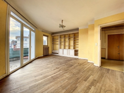 Appartement Brive La Gaillarde - 110 m2 - 2 eme etages - balcon - cave