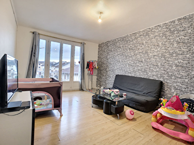 BRIVE - Appartement traversant 3 chambres - 2 balcons - garage