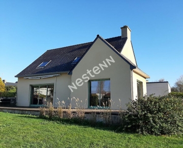 CONCARNEAU MAISON CONTEMPORAINE AUX BEAUX VOLUMES