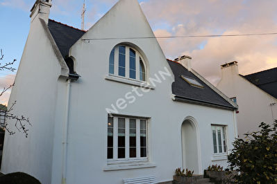 CONCARNEAU BELLE MAISON DE CARACTERE AVEC VIE DE PLAIN PIED