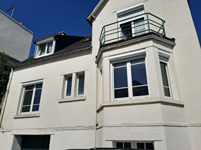 Concarneau maison 6 pieces 120 m2 proche commerces et sentiers cotiers.