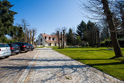 Maison Saint Fargeau Ponthierry 8 pieces 350 m2