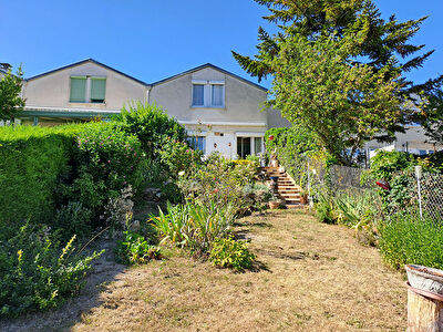 Maison 4 pieces a Etampes avec jardin, garage et une vue degagee