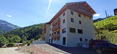 Grand appartement 3 chambres avec vue montagne