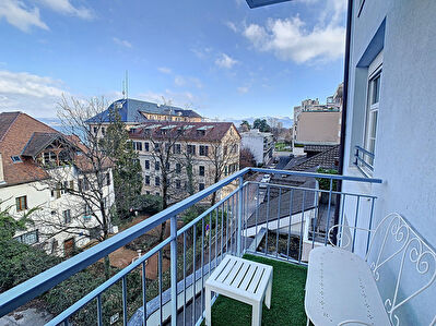 appartement T2, en centre ville avec vue sur le Lac Leman