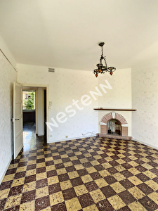 FRONTIGNAN T2 TRAVERSANT 53 M2 CENTRE-VILLE A VENDRE