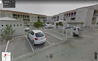FRONTIGNAN Place de Parking exterieure