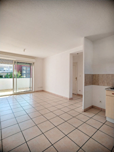 FRONTIGNAN APPARTEMENT T3 + TERRASSE A VENDRE