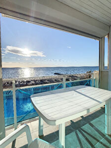 FRONTIGNAN PLAGE T2 28M2 AVEC TERRASSE 8M2 ET PARKING PRIVATIF