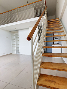 CASTELNAU LE LEZ APT T2 MEZZANINE + BOX FERME