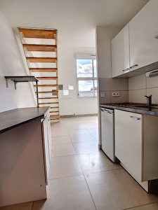 CASTELNAU LE LEZ APT T2 MEZZANINE + BOX A LOUER