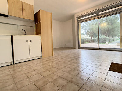 FRONTIGNAN PLAGE STUDIO RDC A VENDRE