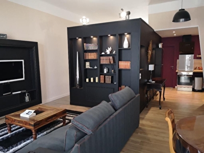 Appartement T2 possibilite T3 - style loft - centre ville ascenseur - Cave
