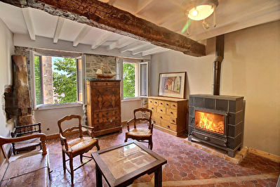 HYERES HISTORIQUE Maison de ville 7 pieces VUE MER