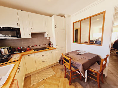 Appartement Hyeres 5 pieces 88.85 m2