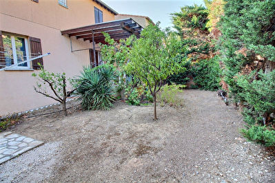 Maison Hyeres 6 pieces 127.57 m2 - HYERES Secteur calme, residentiel et recherche