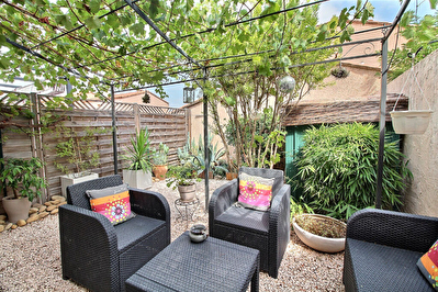 HYERES ALMANARRE - Maison T3 de 70 m2, jardin, proche commodites et plages