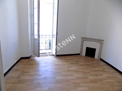 Cannes Forville location 2 pieces vide balcon