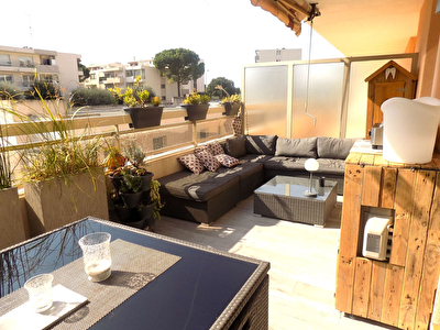 Appartement Le Cannet 2 pieces 35 m2 terrasse sud