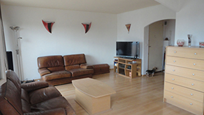 Appartement La Garde 4 pieces 67 m2, 2 chambres, loggia et cave