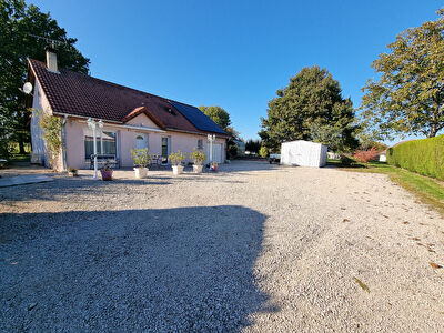 Maison de plain-pied secteur calme proche Louhans !!