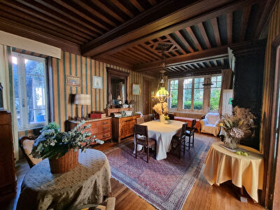 Maison Bourgeoise en plein centre de Louhans